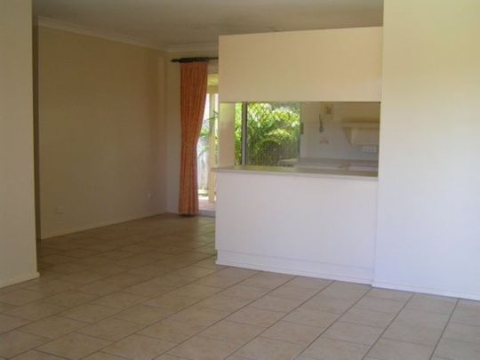 THREE BEDROOM DUPLEX - Photo 1