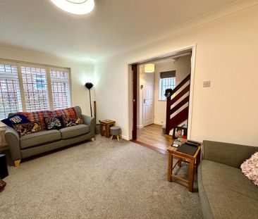 3 bedroom detached house to rent - Photo 3