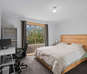 Furnished or Unfurnished - Well Presented Three Bedroom Home in Pea... - Photo 6