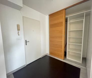 Location Appartement 2 pièces 44m² - Photo 5