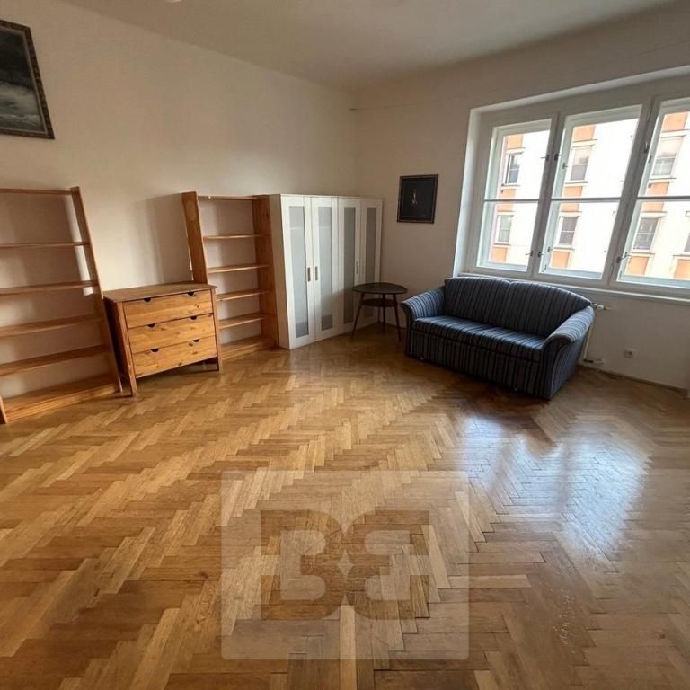 Pronájem bytu 1+kk 28 m2 - Фото 1