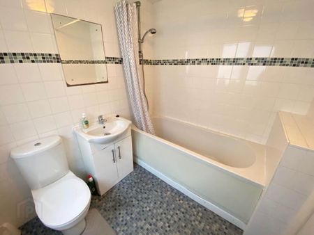 82 Greenore Street, Woodstock, Belfast, BT6 8NF - Photo 4