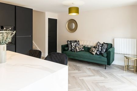 4 Bed Detached House, Pilgrim Street, L1 - Photo 2