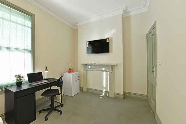 Room 6 (Non Ensuite) - Photo 1