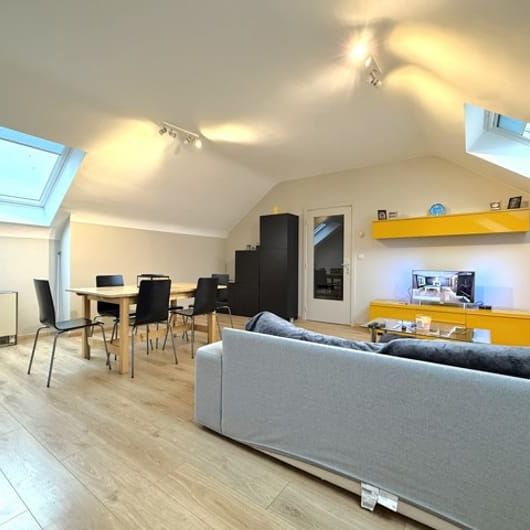 Appartement te huur - Photo 1
