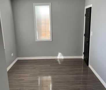 For Lease - 259 Tiffin Street, Barrie, Ontario - Photo 6