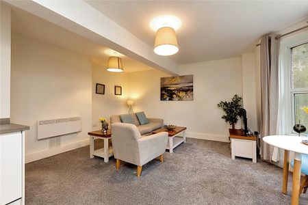 1 bedroom flat to rent - Photo 2