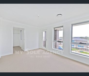 FOUR-BEDROOM PLUS STUDY FOR LEASE - Photo 4