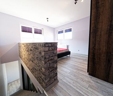 2 pokoje na 2 poziomach z 2 balkonami i garażem - Фото 5