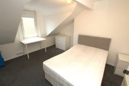 8 Bed Terraced House To Rent - Photo 4