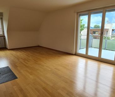 1 Monat gratis wohnen! Grosszügige Wohnung mit Weitblick auf den Gu... - Photo 2