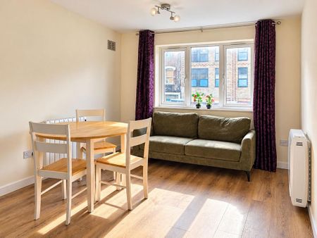 2 bedroom flat to rent - Photo 4
