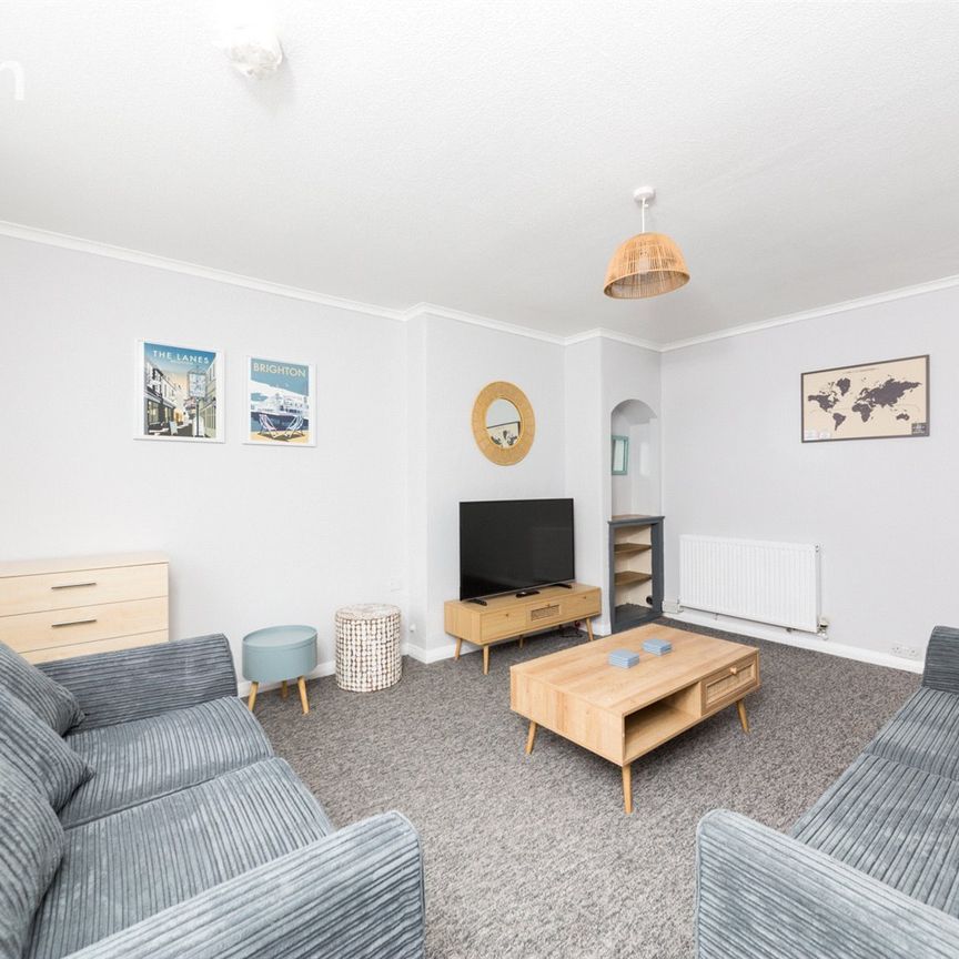 5 bedroom semi-detached house to rent - Photo 1