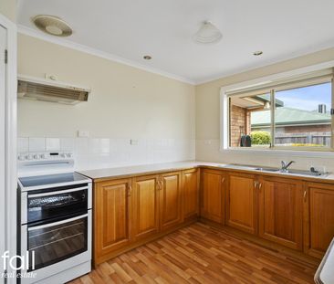 Spacious Home, Level Block, Convenient Location - Photo 2