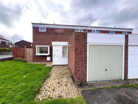 3 bedroom semi-detached house to rent - Photo 2