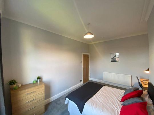 6 bedroom house share to rent - Photo 1