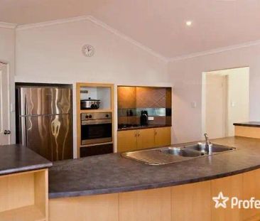 10 Darwinia Loop, Canning Vale WA 6155 - Photo 1