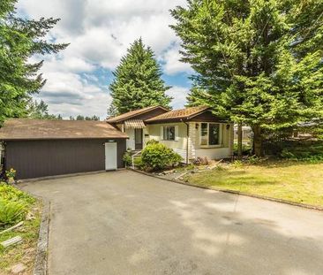 ENTIRE 3BR+1BA HOUSE WITH 23 X 23 ENCLOSED CARPORT - Photo 1