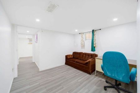 For Lease - 93 Mountland Drive Unit# Bsmt, Toronto, Ontario - Photo 2