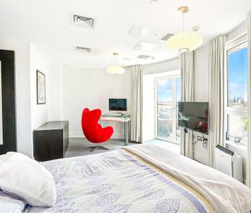 2 bedroom penthouse to rent - Photo 6