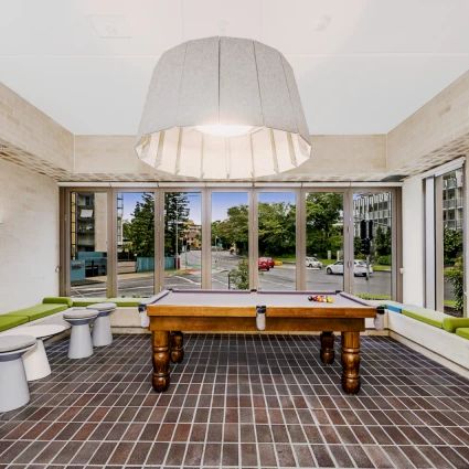 Signature Studio Apartment-view - Photo 1