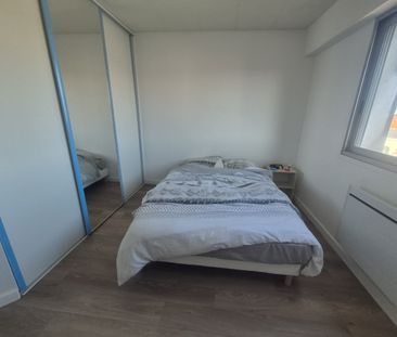 Location Appartement 3 pièces 73m² LILLE 59000 - Photo 3