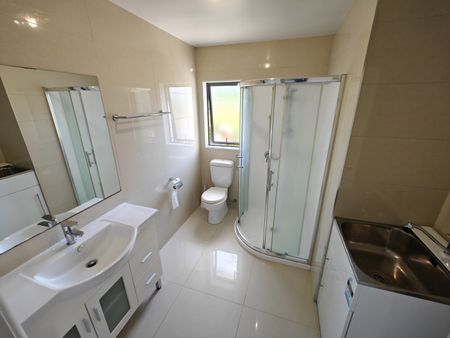 Two Bedroom home in Dinsdale - Photo 4