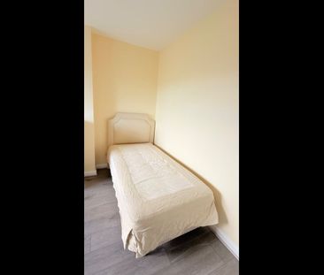 Room in a Shared House, Galpins Road, CR7 - Photo 1