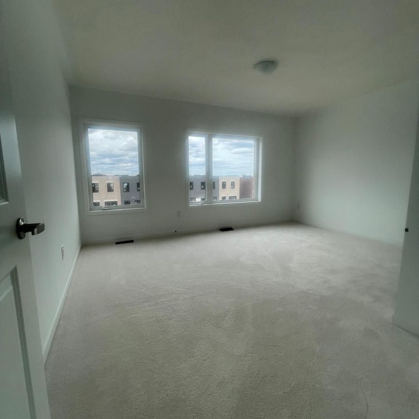 For Lease - 203 Monarch Avenue, Ajax, Ontario - Photo 1