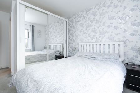 4 Bedroom - Photo 3
