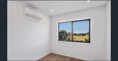 Townhouse Available for rent - Photo 2