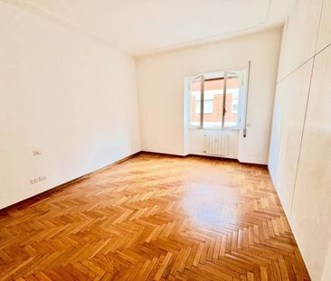 Quadrilocale via Achille Loria 7, Fleming, Roma - Foto 1