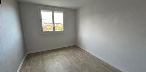 Appartement à louer 2 pièces 43m² - Photo 2