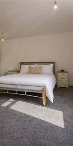 56a High Street, Somersham, Huntingdon - Photo 3