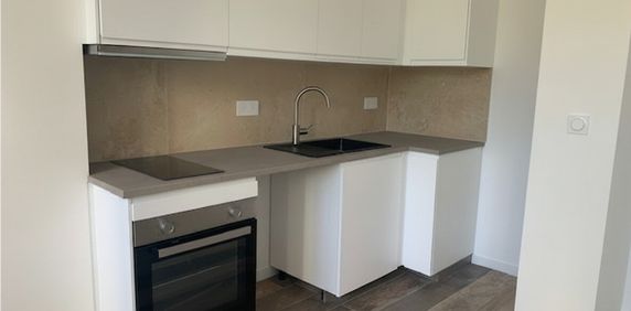 Appartement T2 à louer à Marseille - Quartier Sainte-Anne, Mazargues - Photo 2