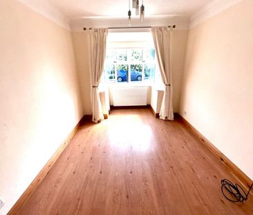 4 bedroom detached house to rent - Photo 3