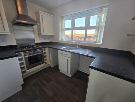 2 bedroom flat to rent - Photo 3