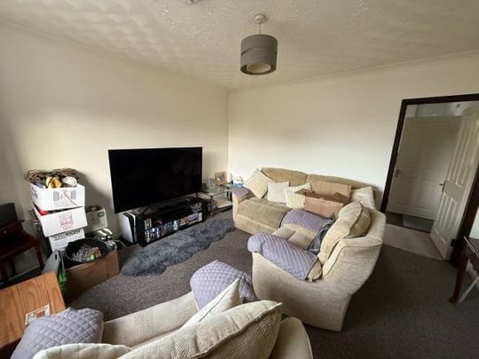 Bryn Illtyd, Burry Port, SA16 - Photo 1