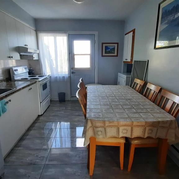 Appartement 3 ½ (dernier étage) à louer. Disponible à partir du 1er novembre 2025 - Photo 1