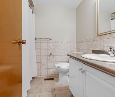 For Lease - 33 Ladner Drive, Toronto, Ontario - Photo 3