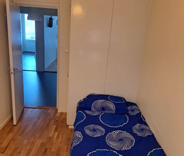 Härbrevägen, Skogås - Foto 1