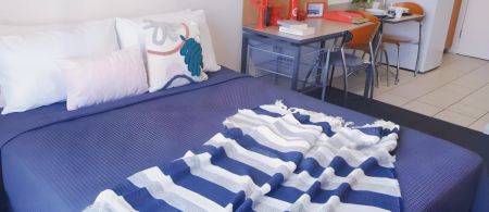 Urban balcony studio - Photo 3