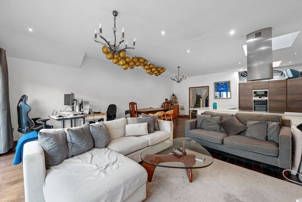 3 Bed End Terrace, Langthorne Street, SW6 - Photo 1