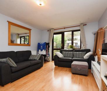 2 bedroom terraced house to rent - Photo 2