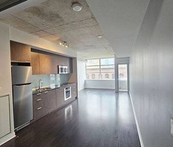 OVER 600 SQ FT 1 BED LOFT KING WEST - Photo 1