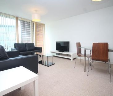 2 bedroom apartment to rent - Photo 3