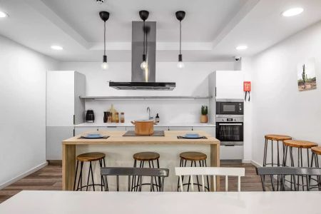 Deluxe Townhouse - Photo 5