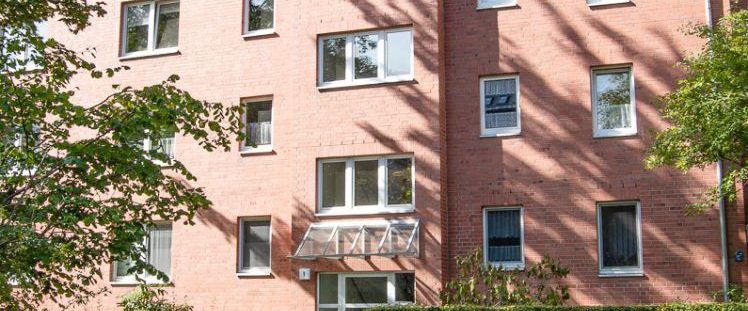 Wohnung mit Parkett und Balkon zum grünen Innenhof - Photo 1