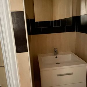 Location Appartement 2 pièces 48m² - Photo 2