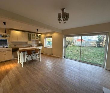 4 bedroom detached bungalow to rent - Photo 5